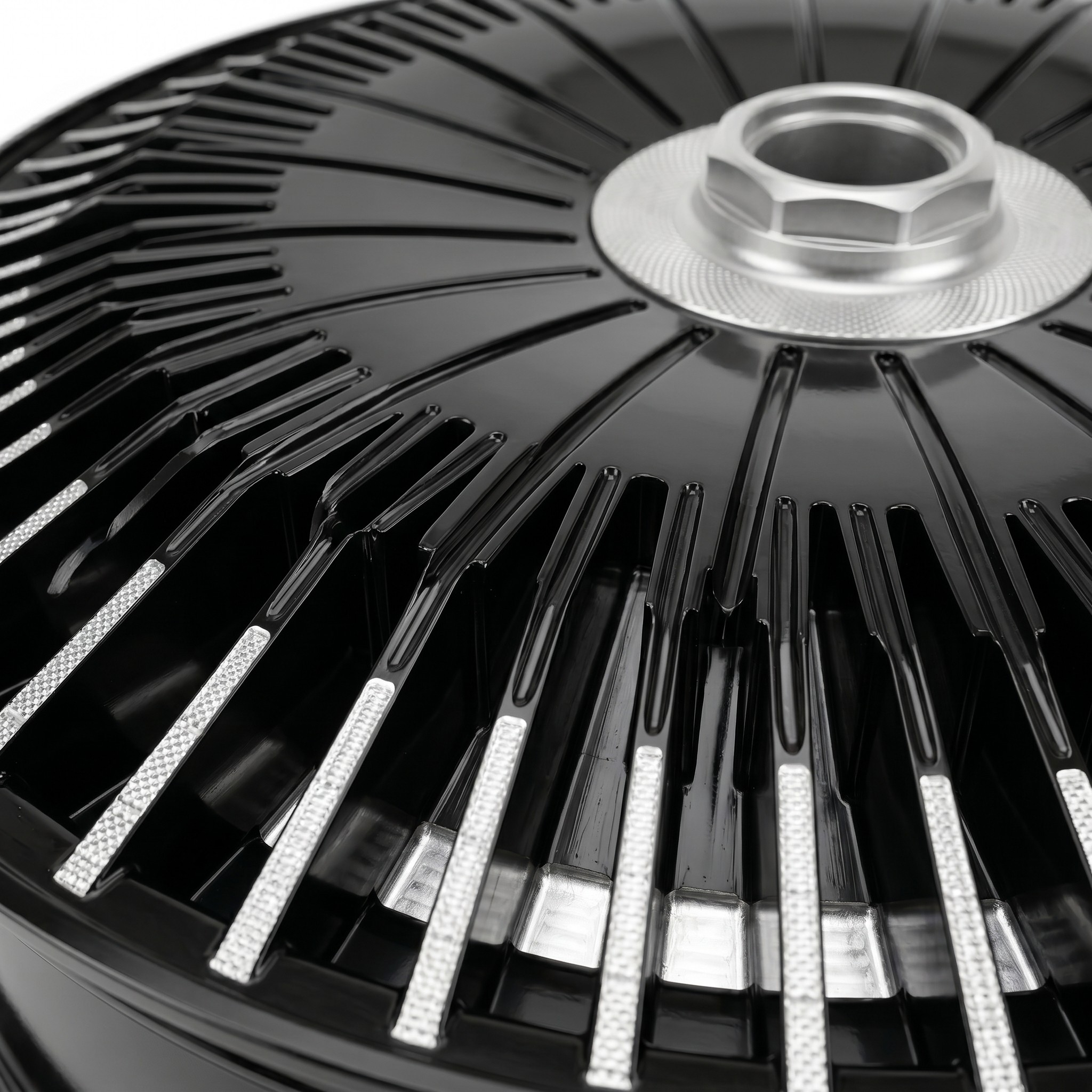 2023 Audi RS6 Avant — Knurled Amp Heatsink detail 2