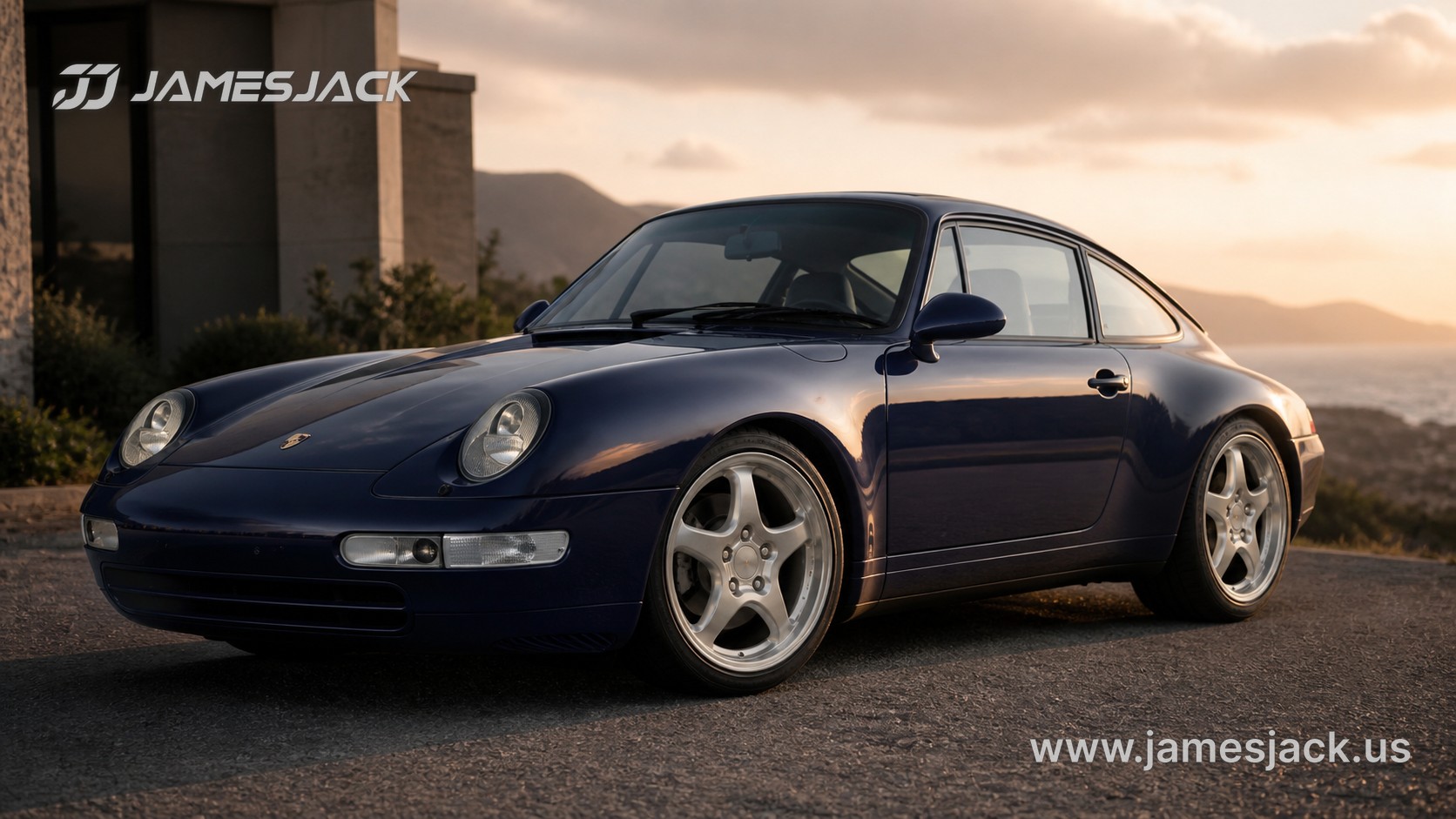 Classic Porsche 911 | Silver Contours