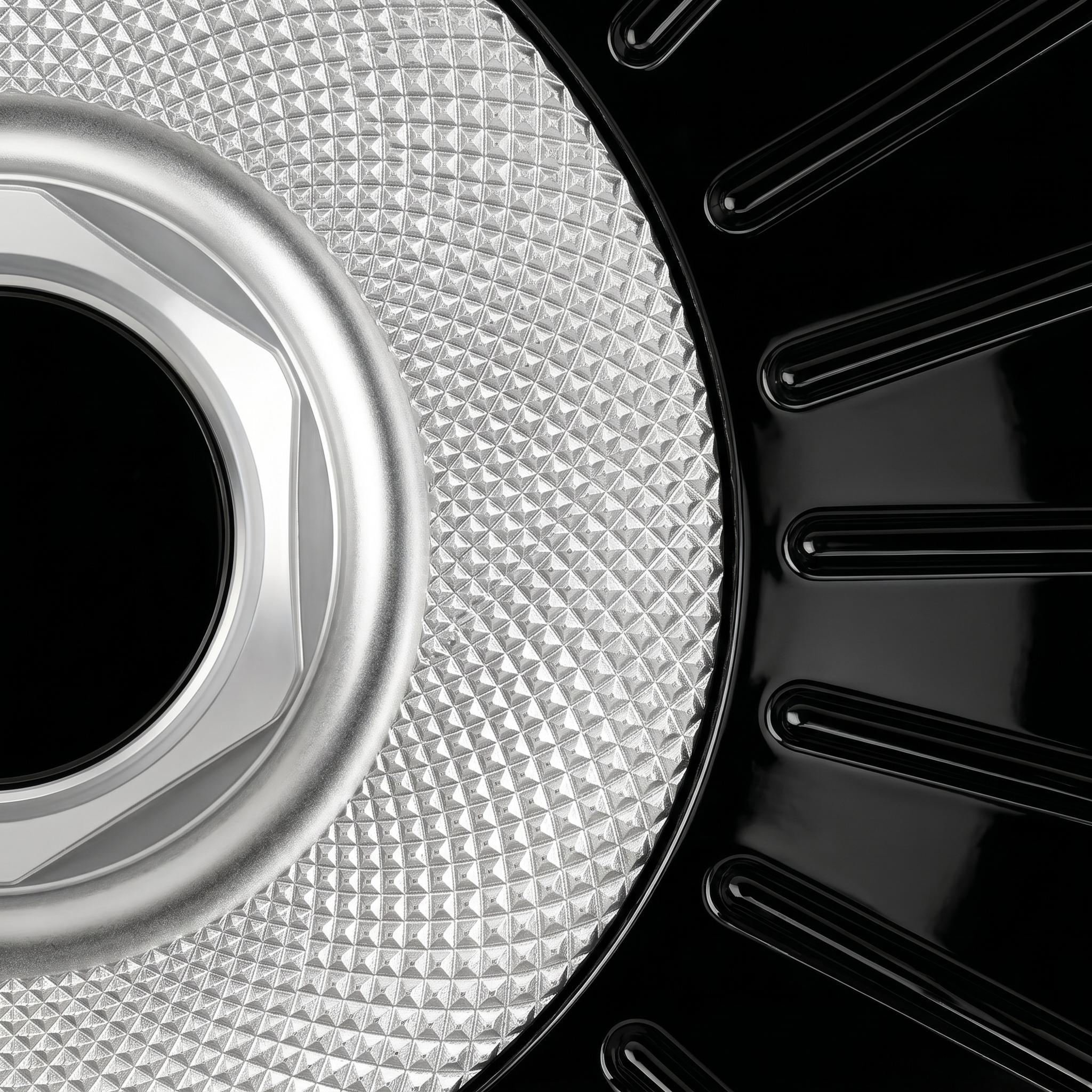2023 Audi RS6 Avant — Knurled Amp Heatsink detail 1